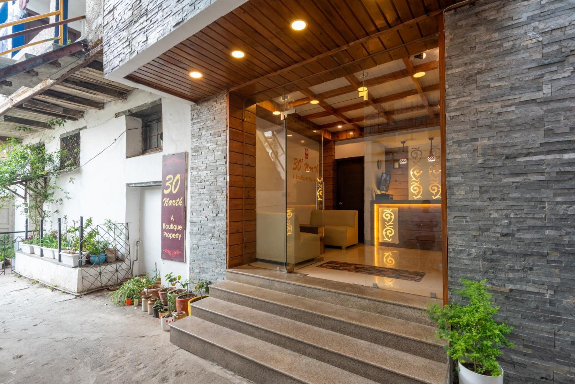Hotel 30 Degree North Mussoorie Kültér fotó